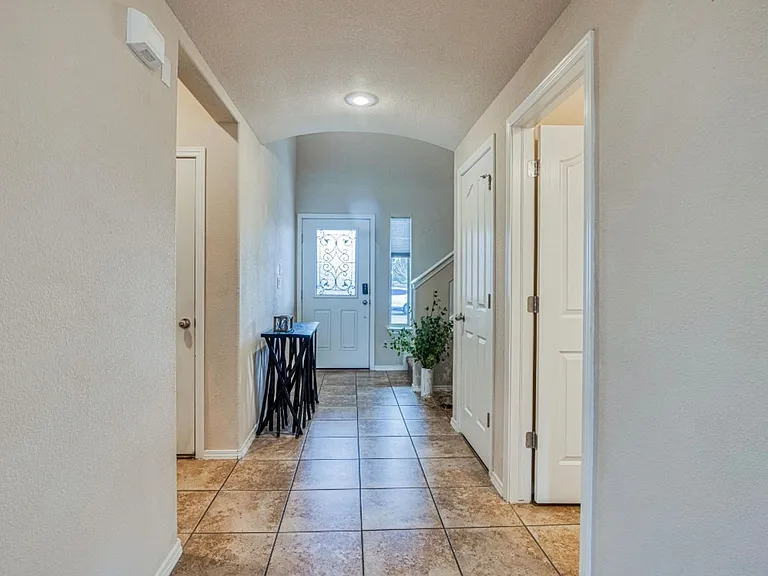 7413 Red Cedar Dr — Photo 19
