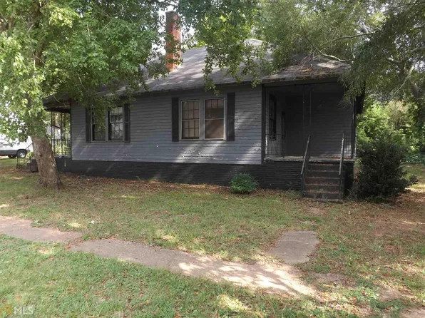 203 Royal Ave, Hogansville, GA 30230