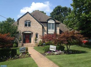 140 Avon Ter, Moorestown, NJ 08057