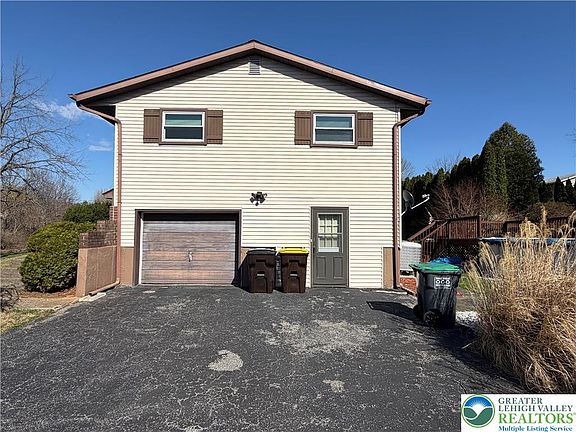 3rd image of 3716 Griener St