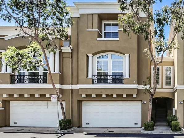 833 Towne Dr, Milpitas, CA 95035