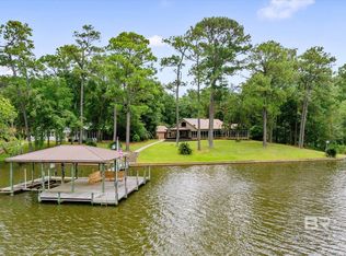 2228 Riverside Dr, Mobile, AL 36605