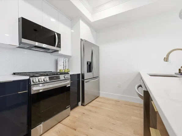 184 Central Avenue image 14 of 24