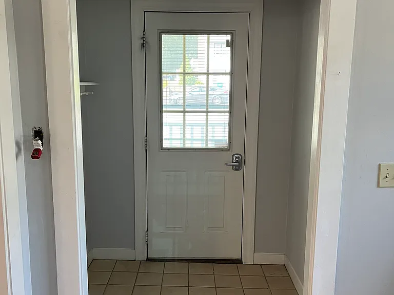 70 Sumner St #1 — Photo 7