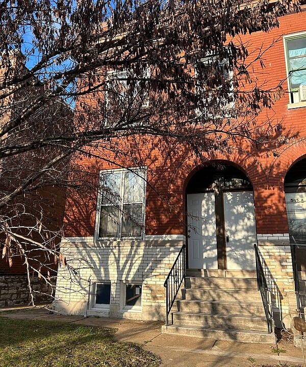 1st image of 547 Bates St Floor 2