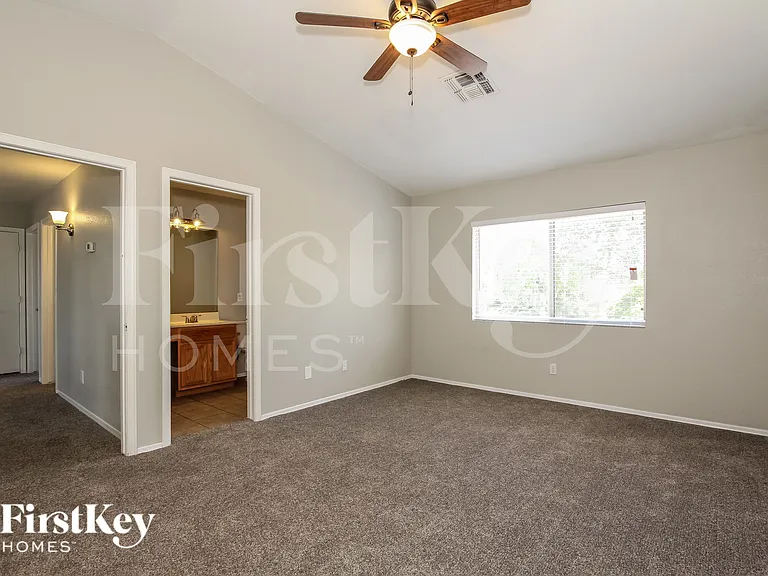 9156 W Quail Ave — Photo 12