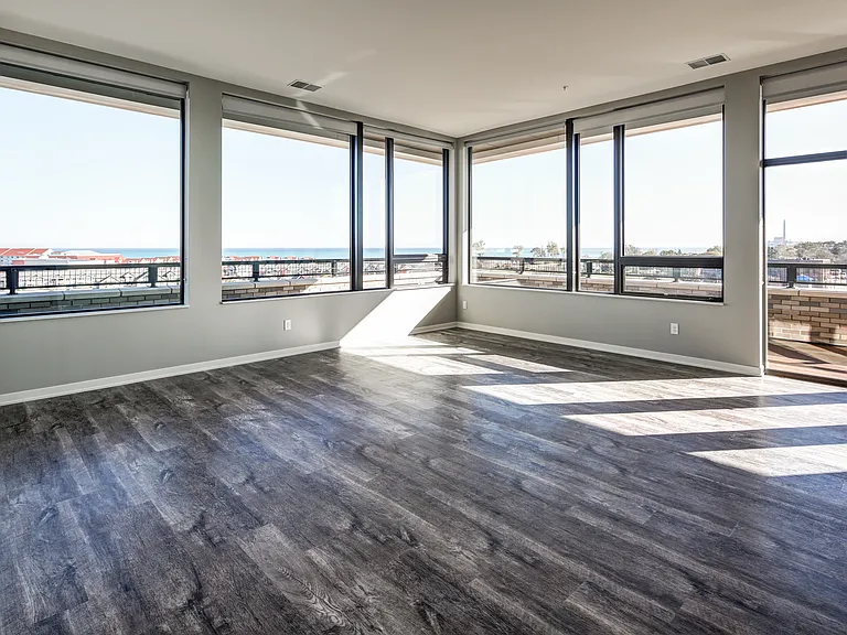 High Pointe Apartments — Photo 11