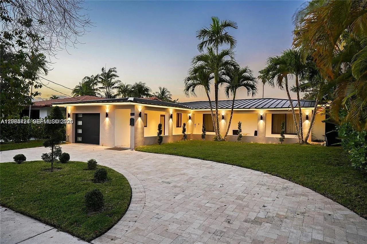 Biscayne Point — Photo 2