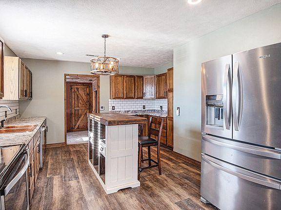 4th image of 1794 160th St