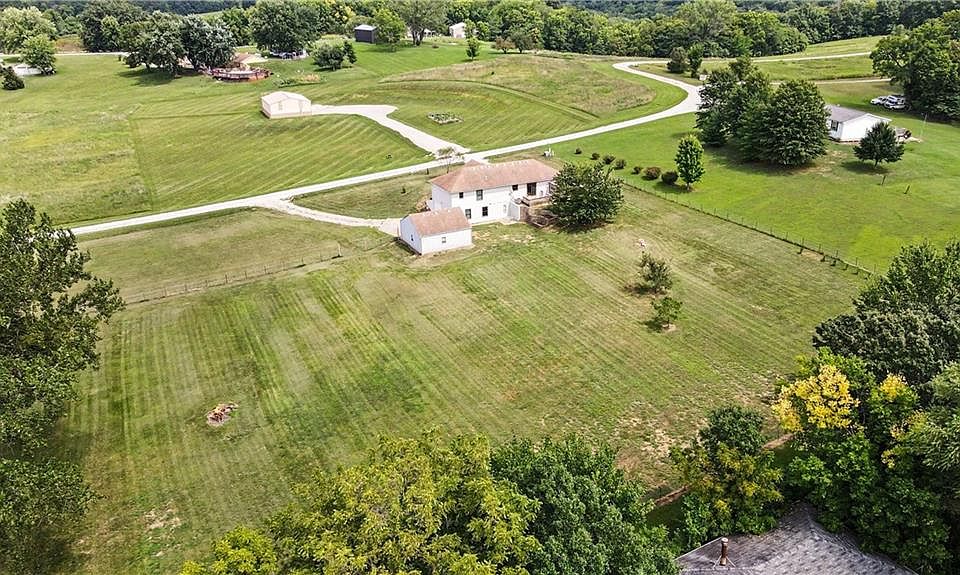 1st image of 31455 Lyman Ln