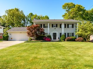 2327 Ridgefield Rd, Portage, MI 49024