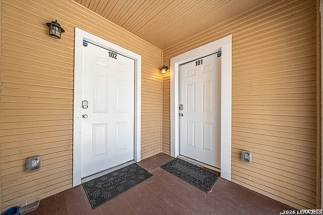 422 Gulf — Photo 11