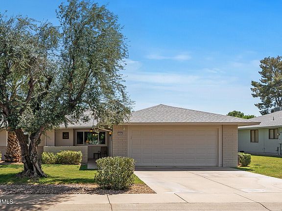 3rd image of 12623 W PROSPECT Drive
