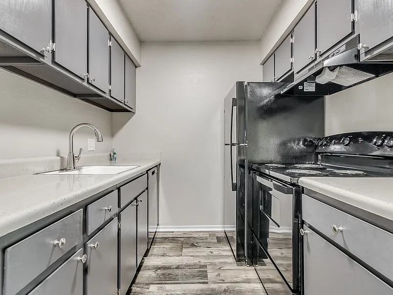 Riverpark - Kitchen