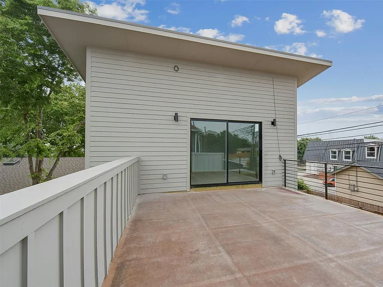 313 Blackson Ave #B — Photo 12