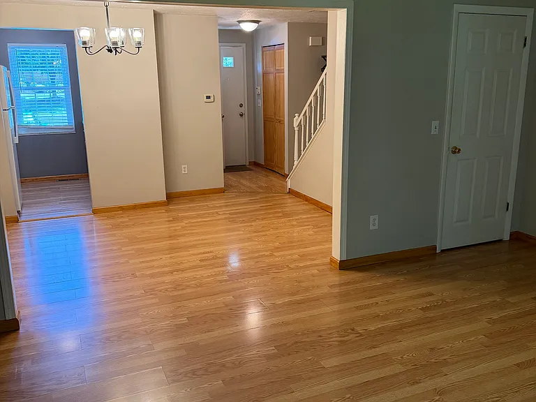 312 Bellford Ct — Photo 8