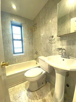 Rented by Spire Group | media 10