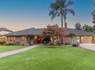 4029 W Robinwood Ct, Visalia, CA 93291