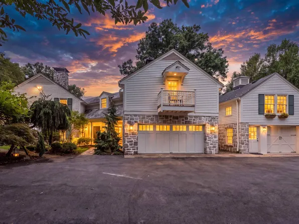 217 Scaife Rd, Sewickley, PA 15143