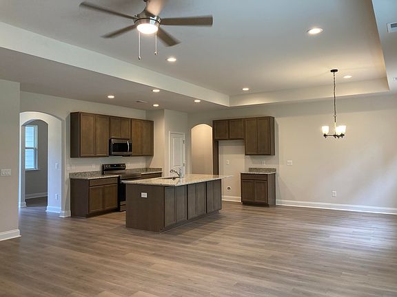 Berkeley-409 Pinelake Ct