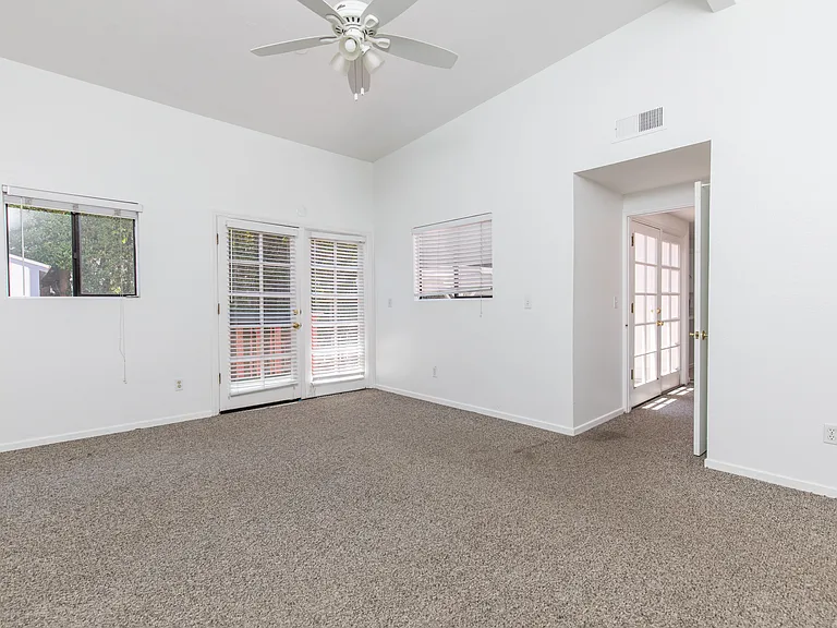 955 D Ave — Photo 20
