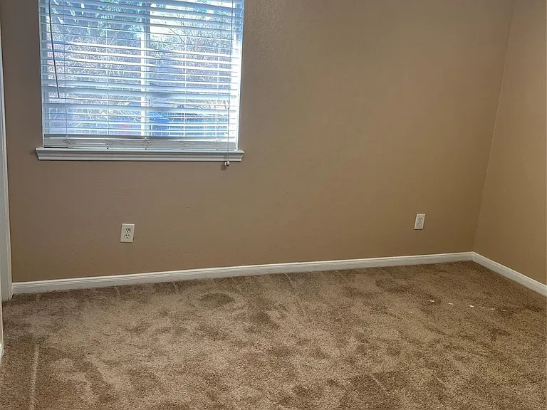 3223 Amber Meadow Dr — Photo 16