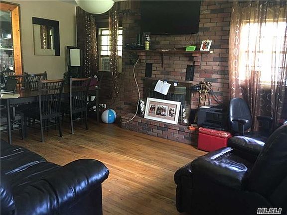 4th image of 2446 Camp Ave