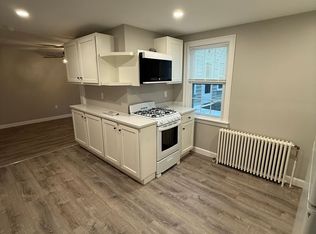 16 Magnolia Ave, Gloucester, MA 01930