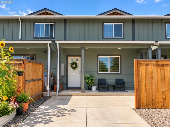 790 Saint Charles St, Eugene, OR 97402