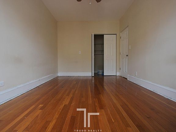 5th image of 1607 W Berteau Ave #1607THREE