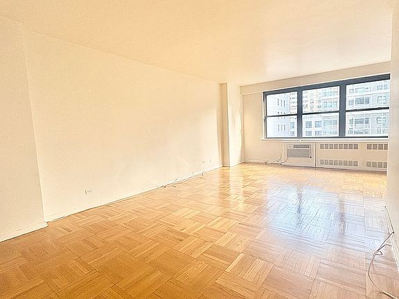 3rd image of 399 E 72nd St APT 12C