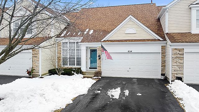 1st image of 654 N Charter Hall Dr