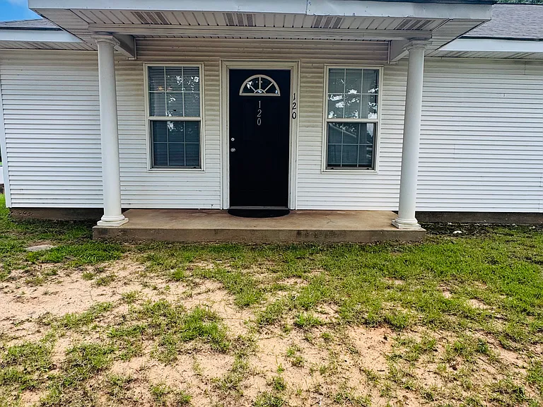 120 Peavine Rd — Photo 1