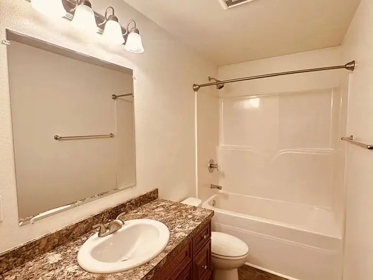 4542 W Amanda Dr — Photo 7