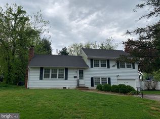 102 Pine Valley Rd, Delran, NJ 08075