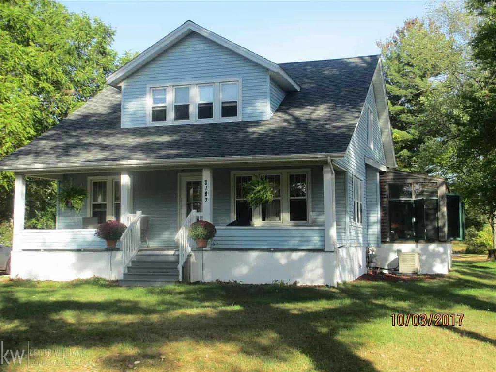 3792 Parker Rd photo 1