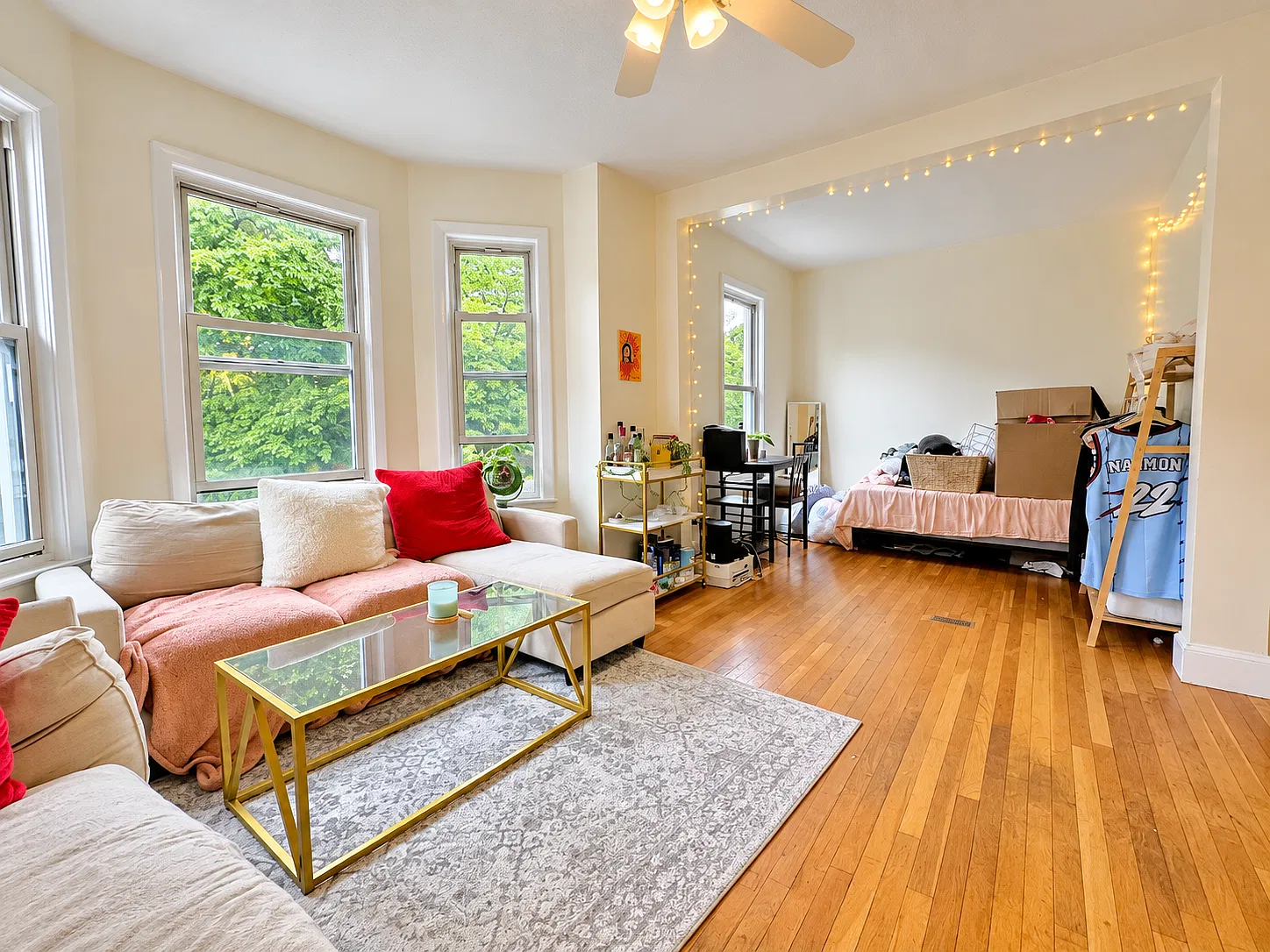 4 bed, 1650 sqft, $5,850 — Photo 1
