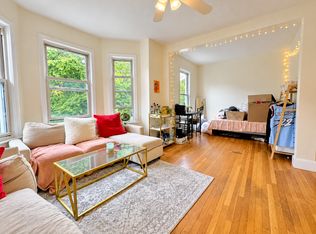 216 Freeman St #2A, Brookline, MA 02446