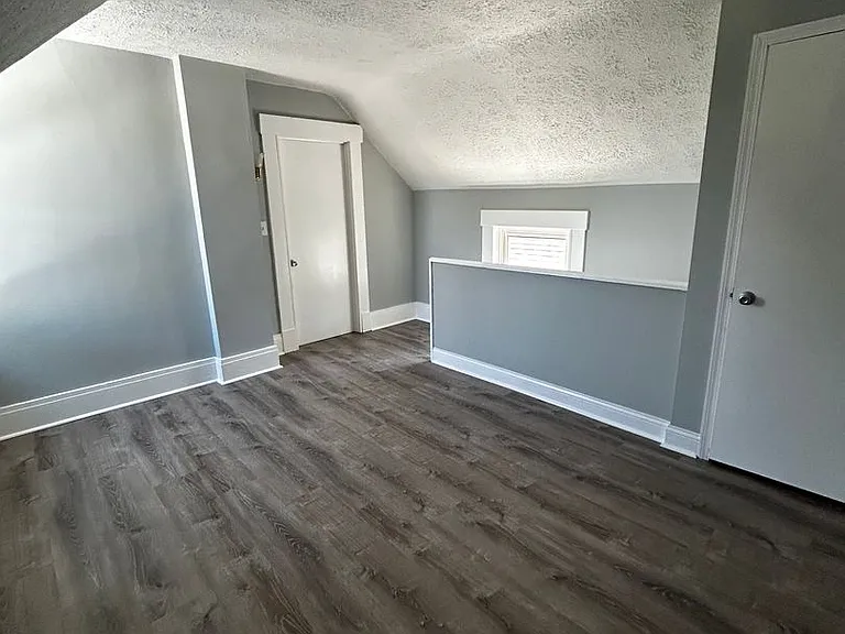 1008 Fairview Ave — Photo 10