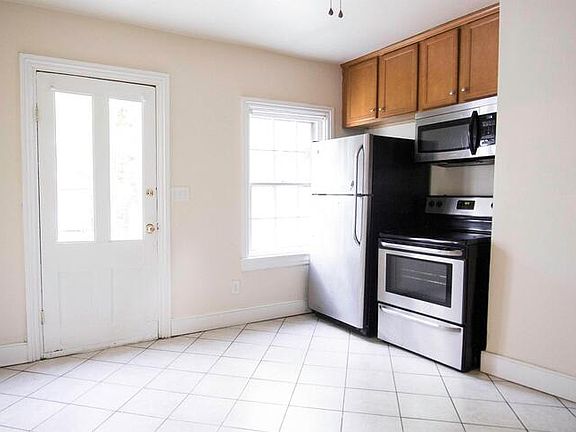5th image of 810 W Clay St #810WCLAY