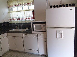 5th image of 73 Canterbury Ave