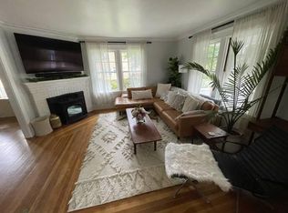 112 Mawney St, East Greenwich, RI 02818