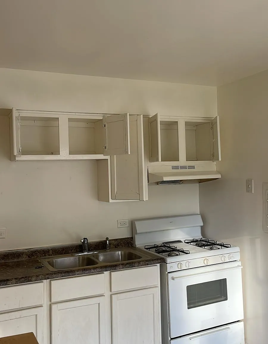 1 bed, 700 sqft, $1,350 — Photo 1