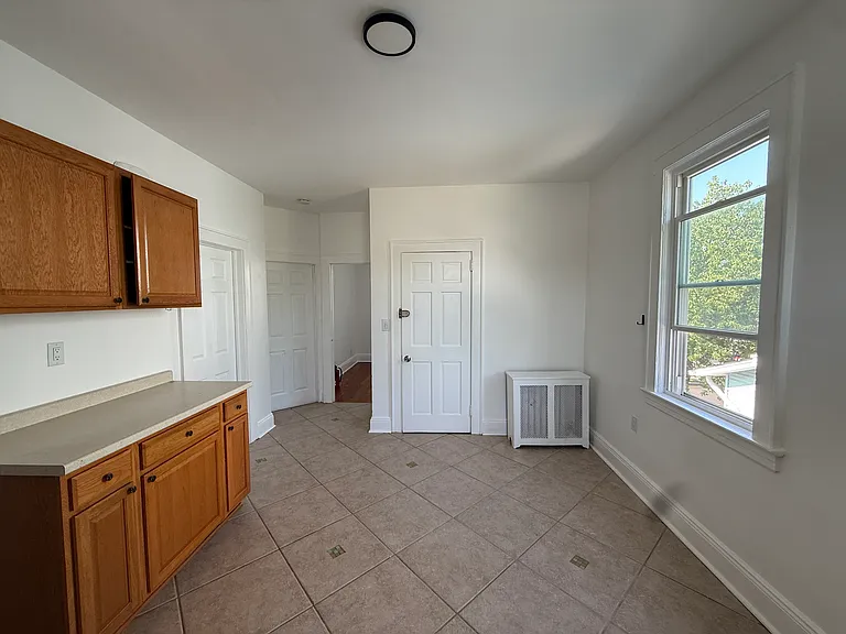 27 Piaget Ave #2 — Photo 4