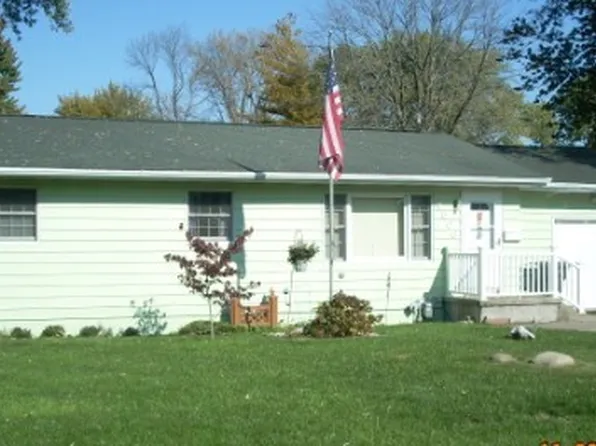 4506 E Maynor St, Decatur, IL 62521