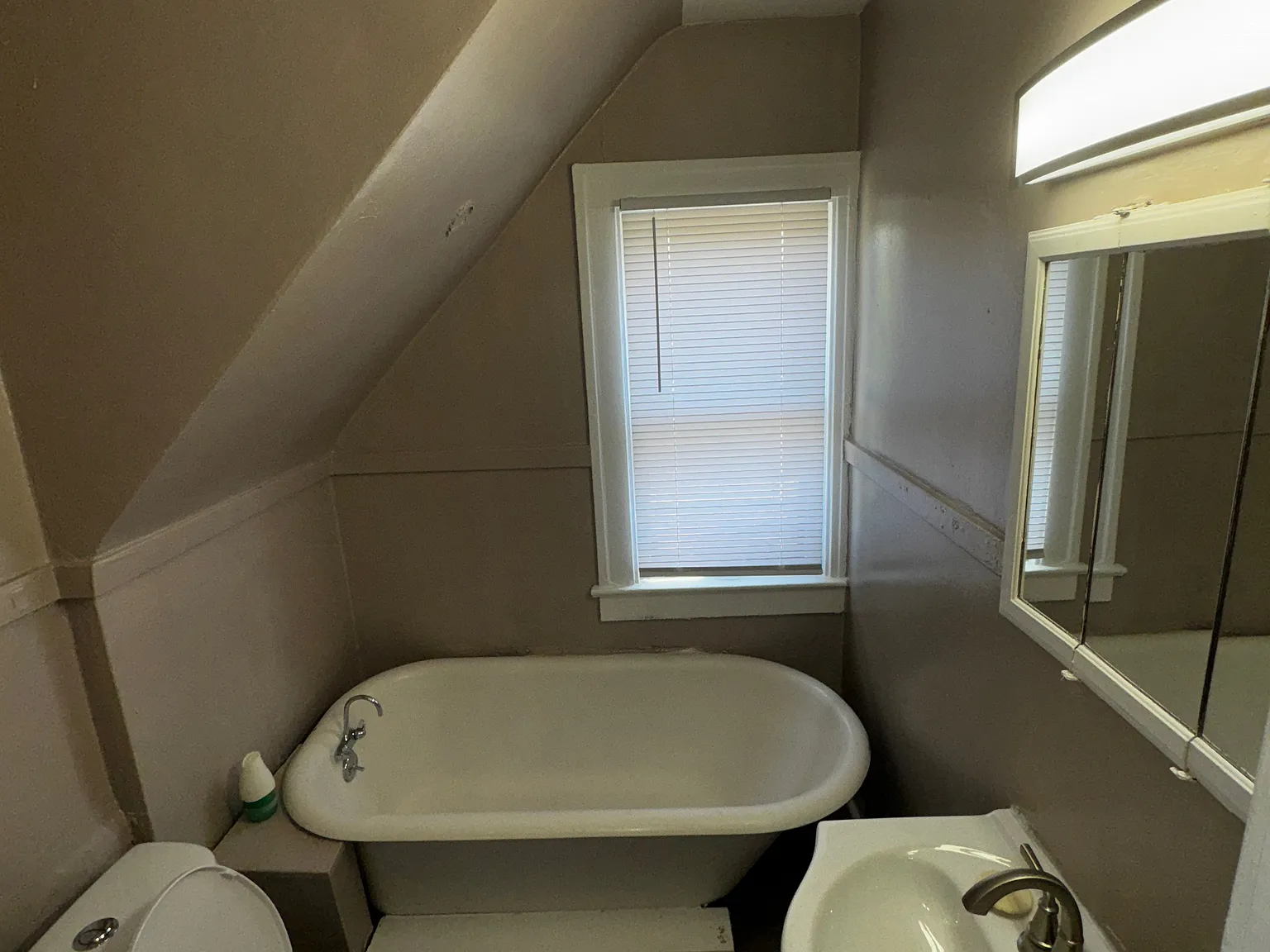 2 bed, 983 sqft, $950 — Photo 4