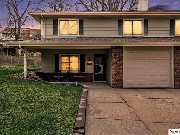 2810 S 162nd Plz, Omaha, NE 68130