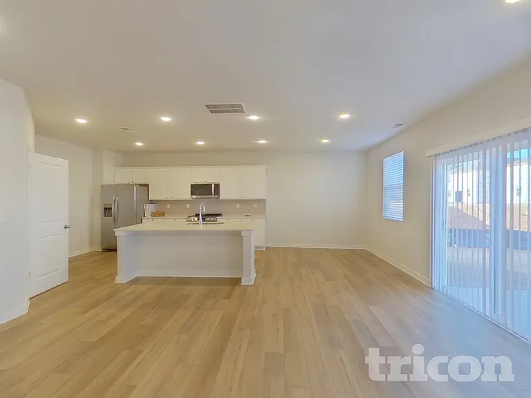604 Mountain View Dr — Photo 5