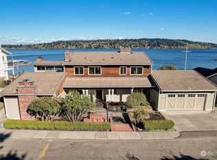 16270 Beach Dr NE, Seattle, WA