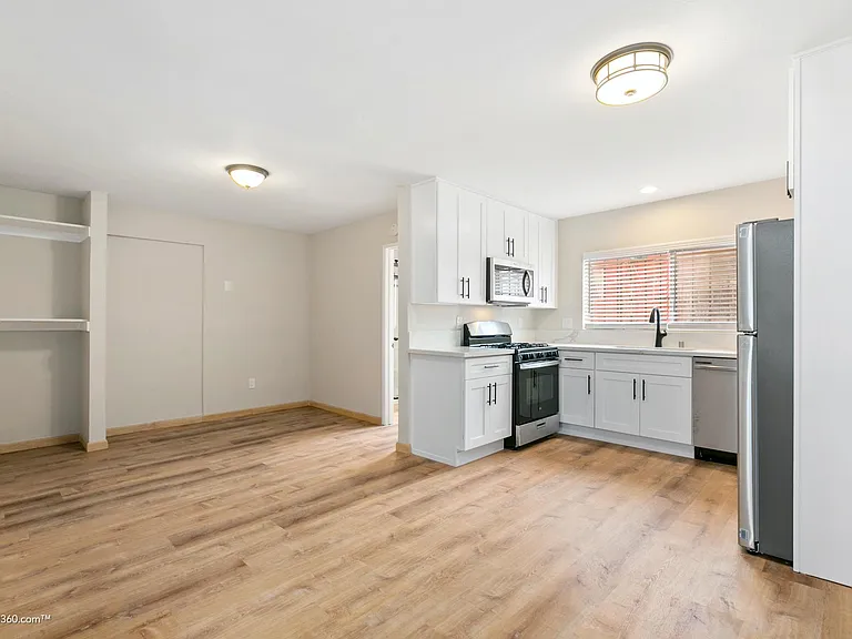 3647 Fairmount Ave #C — Photo 14
